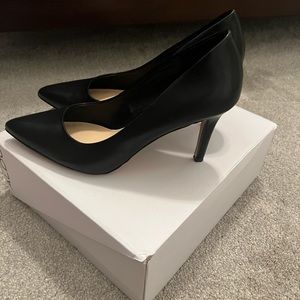 Black pumps size 9.5